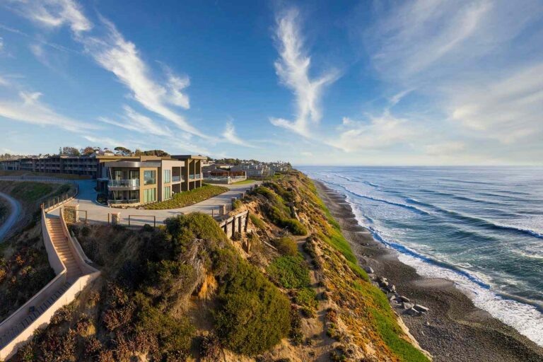 Evaluating the Best Coastal Resorts in the US: An Operational and Strategic Analysis